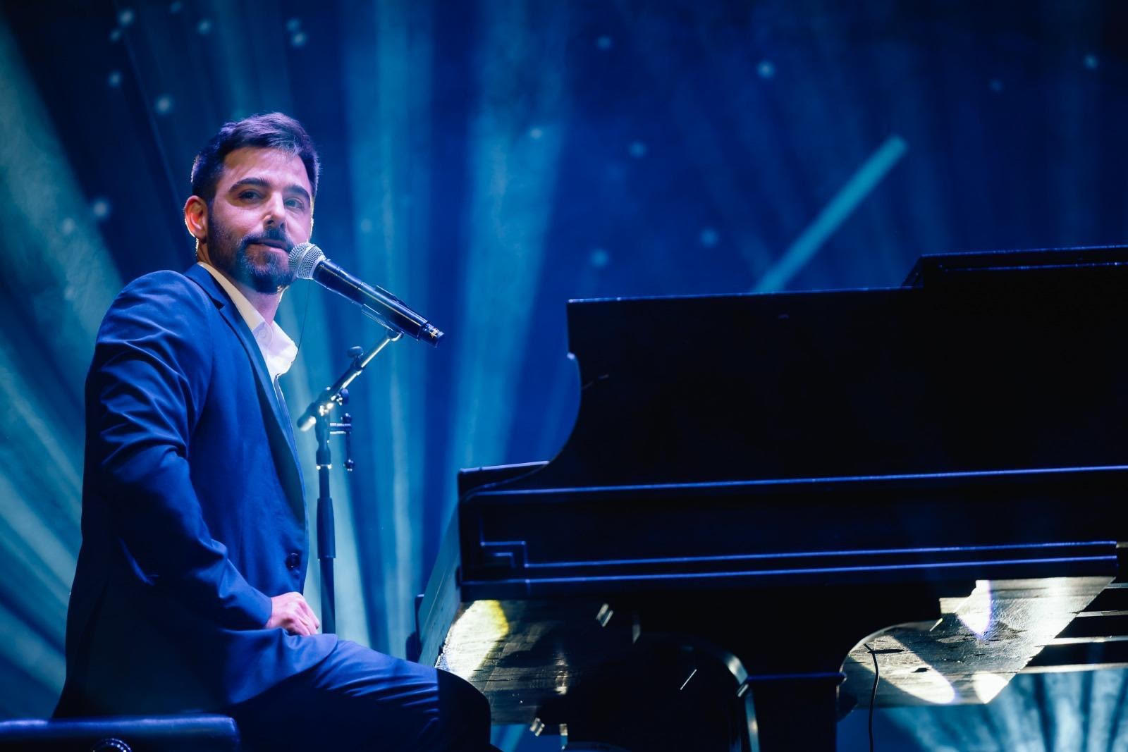 Tal Ramon at the piano